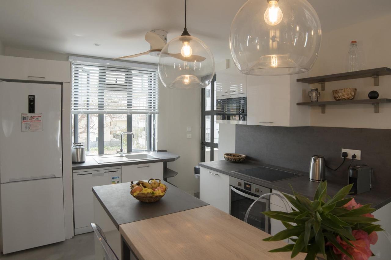 Luxury Modern - Excellent Location 50m From The Beach, Restaurants, Bars, Shops *