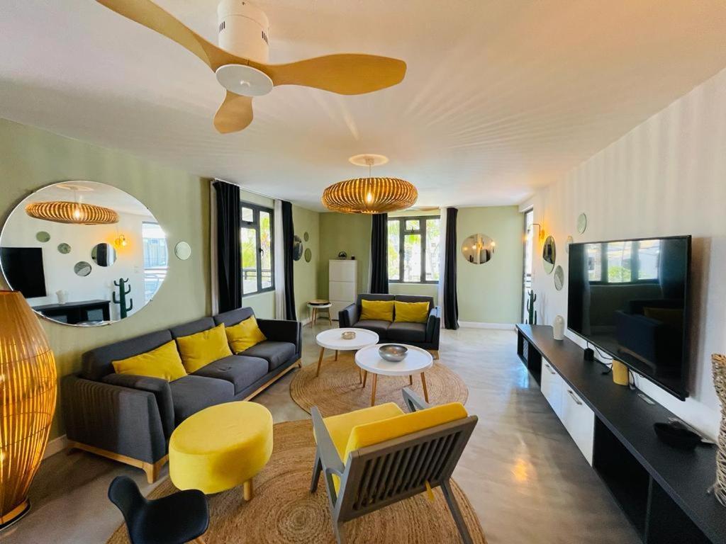 Luxury Modern - Excellent Location 50m From The Beach, Restaurants, Bars, Shops Apartment Flic en Flac