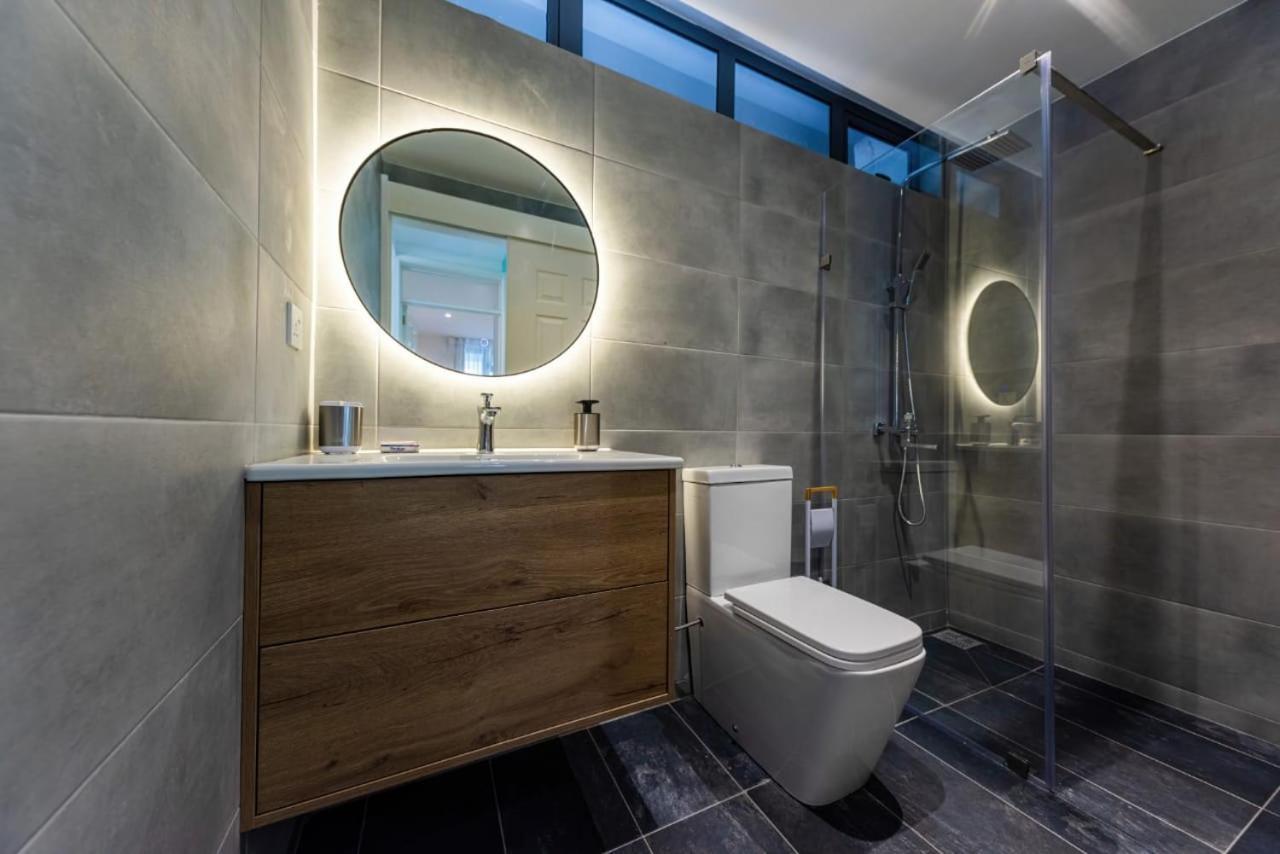 Apartament Luxury Modern - Excellent Location 50m From The Beach, Restaurants, Bars, Shops